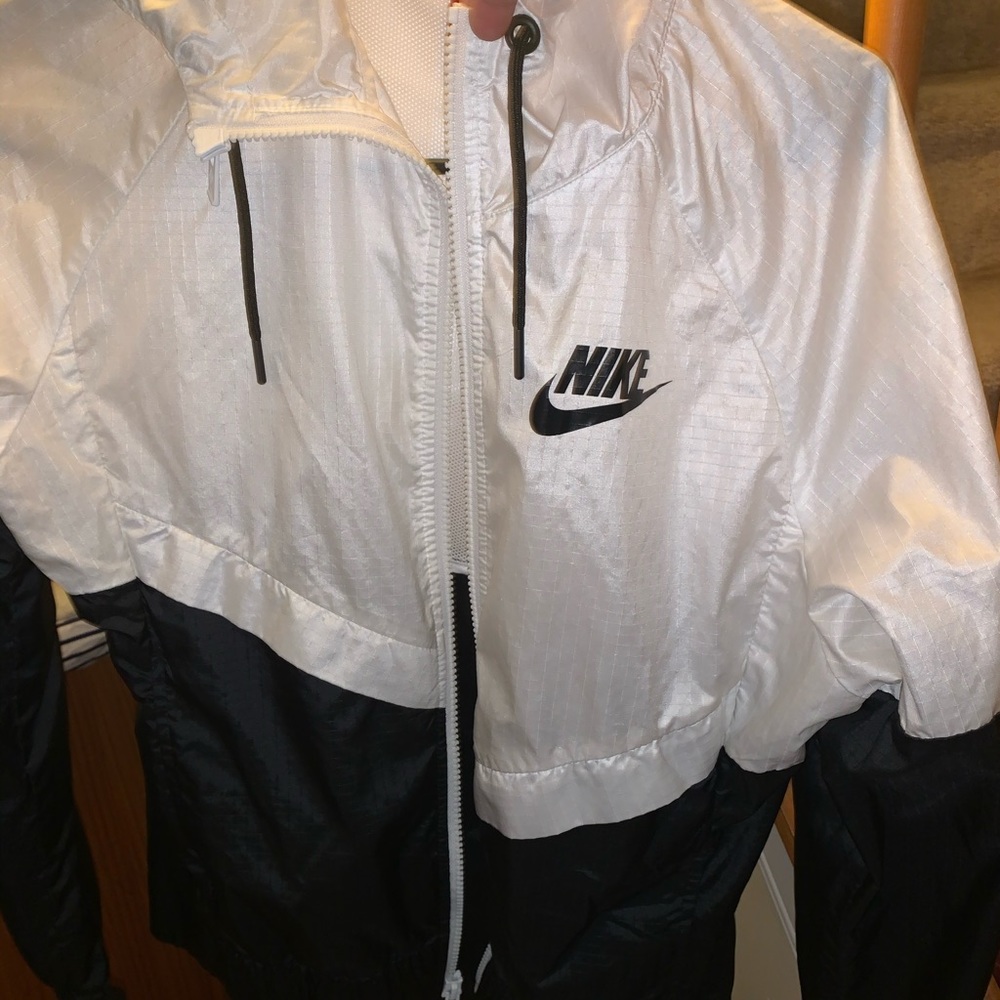Nike windbreaker